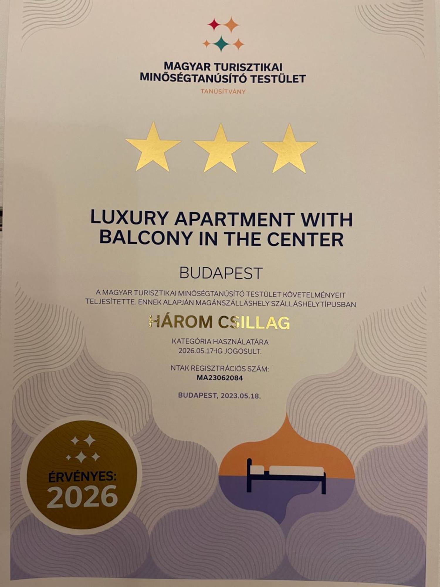 Luxury Apartment With Free Garage And Balcony In The Center Budapest Bagian luar foto