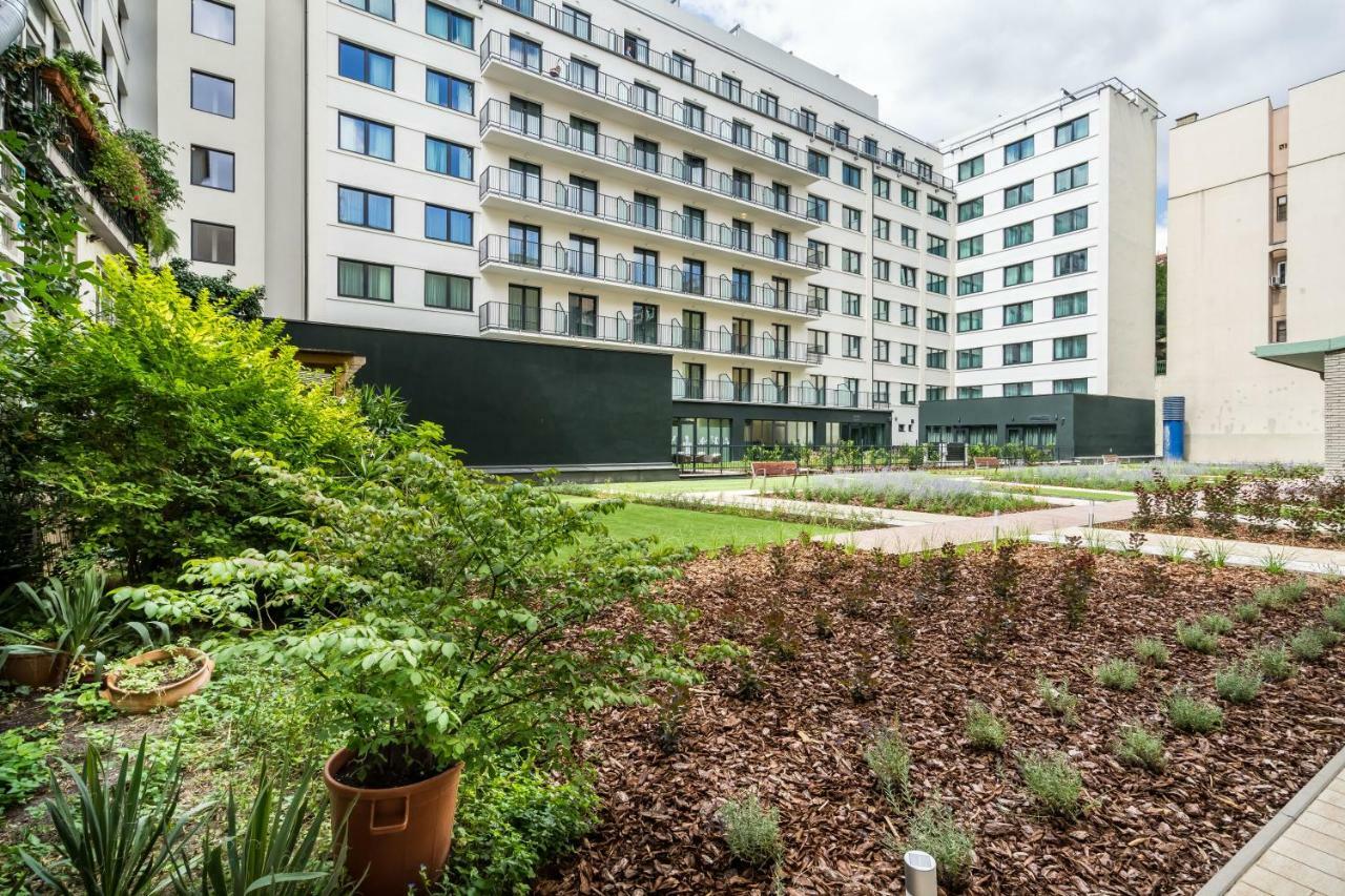 Luxury Apartment With Free Garage And Balcony In The Center Budapest Bagian luar foto
